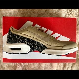 Nike Air Max Jewell LX